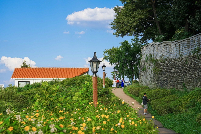 동화 속 성곽길